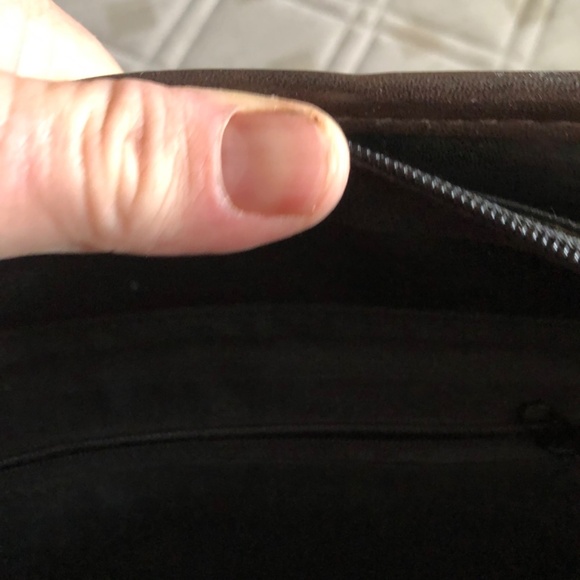 Brown laptop/ briefcase for work, school, and more- used but in Good shape - Picture 7 of 8